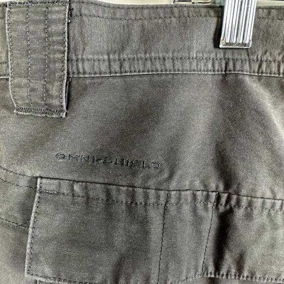 Columbia sports Omni-shield gray outdoor men’s cargo pants size 40 - Picture 3 of 13